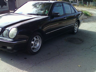 Mercedes E Class