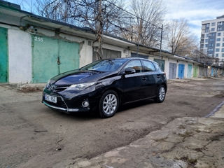 Toyota Auris foto 2