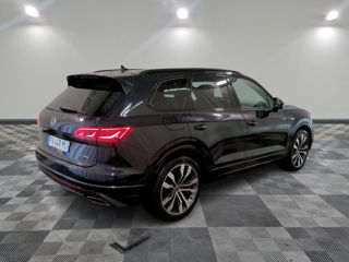 Volkswagen Touareg foto 4