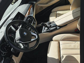 BMW 5 Series foto 9