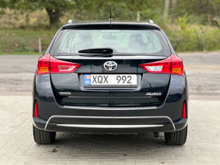 Toyota Auris foto 5