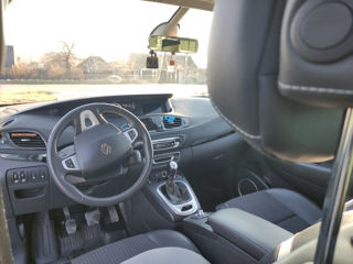 Renault Grand Scenic foto 6