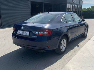 Skoda Superb foto 4