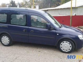 Opel Combo foto 1