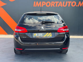 Peugeot 308 foto 6