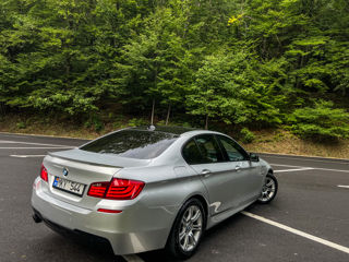 BMW 5 Series foto 8