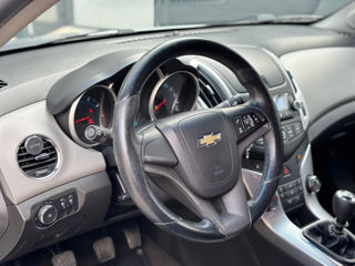 Chevrolet Cruze foto 13