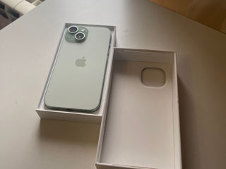 Iphone 15 Impecabil Green colour