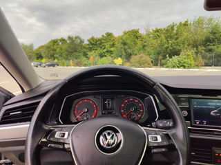 Volkswagen Jetta foto 7