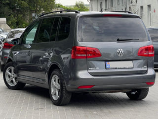 Volkswagen Touran foto 5