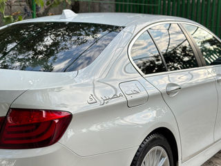 BMW 5 Series foto 2