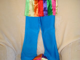 Продаем костюм для танцев львенка 300 лей, клоуна 200 лей на возраст 4-5 лет. foto 1