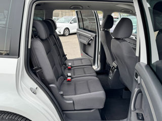 Volkswagen Touran foto 17