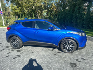 Toyota C-HR foto 4