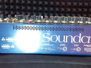 Se vinde mixer pasiv Soundcraft EFX 8 foto 5