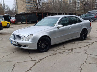 Mercedes E-Class foto 5