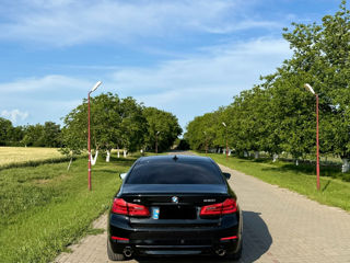 BMW 5 Series foto 4