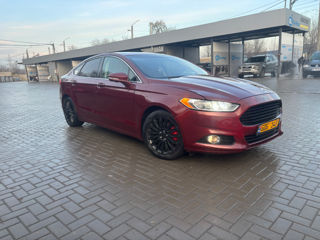 Ford Fusion foto 2