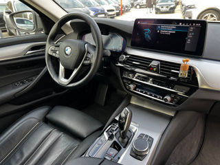 BMW 5 Series foto 7