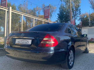 Mercedes E-Class foto 6