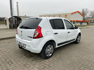 Dacia Sandero foto 4