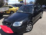 Hyundai Accent foto 6