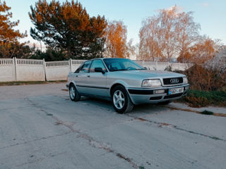 Audi 80