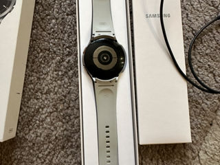 Samsung galaxy watch 4 classic foto 2