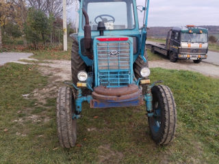 MTZ 80 la starter acte are stare bună