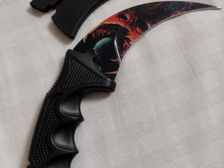 Vând Karambit