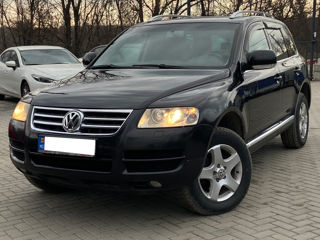 Volkswagen Touareg foto 1