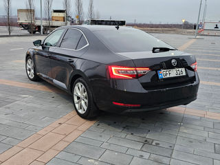 Skoda Superb foto 3