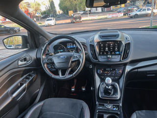 Ford Kuga foto 8