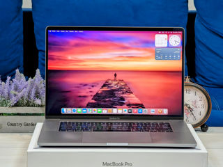 MacBook Pro 16 Retina 2019 (Core i7 9750H/16Gb DDR4/512Gb SSD/Radeon Pro 5300M/519Cycles/16") foto 1