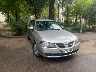 Nissan Almera foto 1