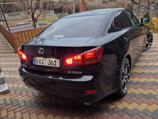 Lexus IS Series foto 3