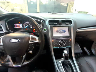 Ford Fusion foto 16