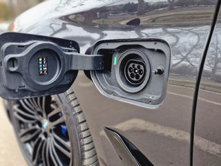 BMW 5 Series foto 15