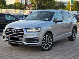 Audi Q7 foto 1