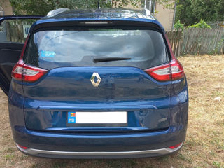 Renault Grand Scenic foto 2