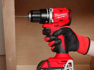 Masina de gaurit - insurubat cu acumulator / ударная дрель milwaukee m18 blddrc-202c, 4933492833 foto 4