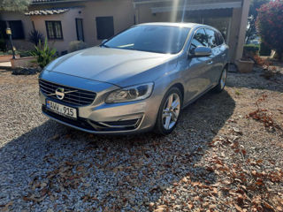 Volvo V60 foto 1