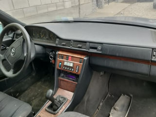 Mercedes-Benz w124 foto 8