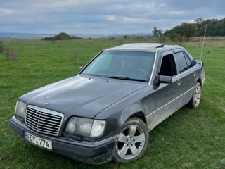 Mercedes Series (W124) foto 3