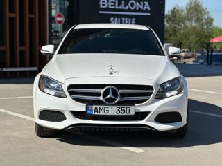 Mercedes C-Class foto 2