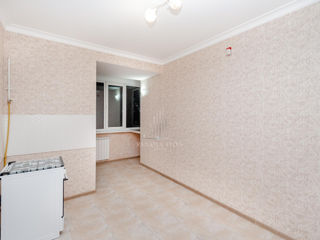 Apartament cu 1 cameră, 48 m², Buiucani, Chișinău foto 3