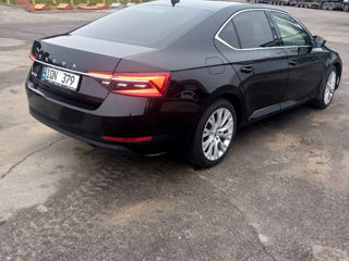 Skoda Superb foto 5