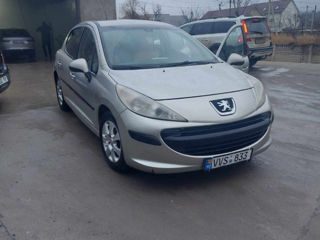 Peugeot 207 foto 3