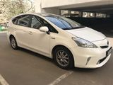 Toyota Prius + foto 1