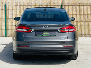 Ford Fusion foto 5